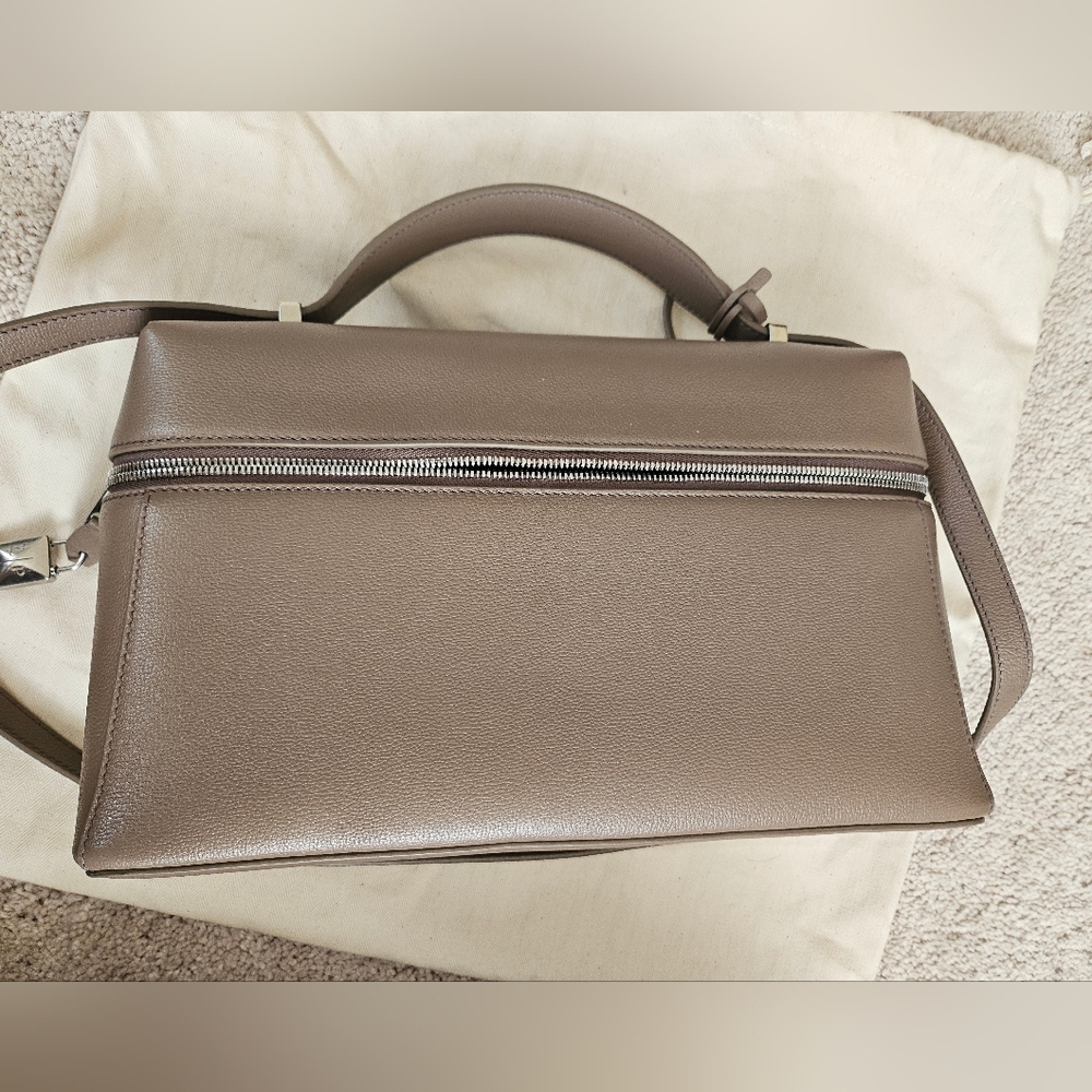 Loro Piana Extra Bag L27 Calfskin Warm Mastic/Antique Silver D0Q4 $4200 - Picture 12 of 13